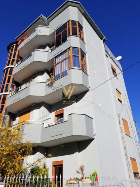 Tirane, shitet apartament 3 Katshe Kati 0, 625 m² 730.000 Euro (selite)