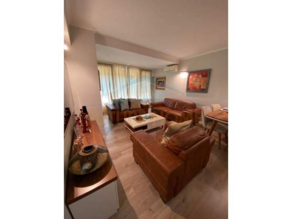 Tirane, shitet apartament 2+1 Kati 3, 86 m² 249.400 Euro (Qender)