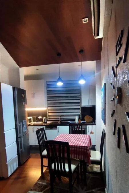 Tirane, jepet me qera apartament 2+1 Kati 3, 75 m² 600 Euro (bulvardi zogu i pare)