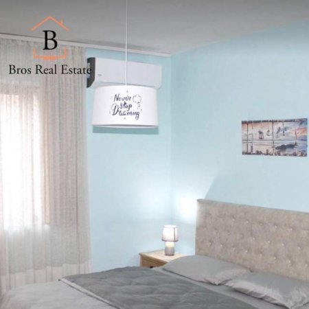 Tirane, jepet me qera apartament 1+1+BLK Kati 3, 350 Euro (QSUT)