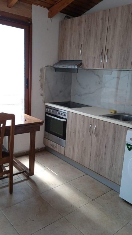 Tirane, jepet me qera apartament 1+1+BLK Kati 3, 70 m² 25.000 Leke (kinostudio)