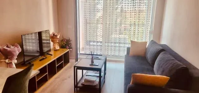 Tirane, jepet me qera apartament 1+1 68 m² 500 Euro (21 Dhjetori, kompleksi Kontakt)