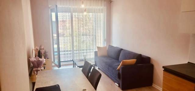 Tirane, jepet me qera apartament 1+1 68 m² 500 Euro (21 Dhjetori, kompleksi Kontakt)