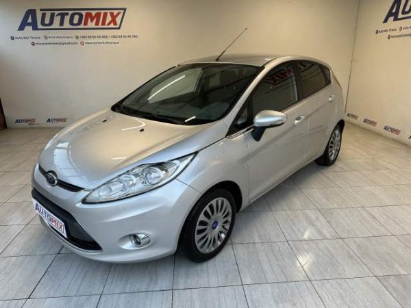 Tirane, shes makine Ford FIESTA Viti 2010, 4.700 Euro