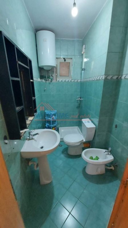 Tirane, shes apartament 1+1+BLK Kati 8, 62 m² 105.000 Euro (Te Lulishtja)