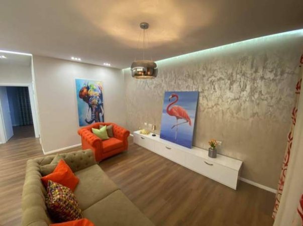 Tirane, jepet me qera apartament duplex Kati 5, 100 m² 750 Euro (Jordan Misja)