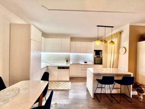 Tirane, shitet apartament 2+1+A+BLK 115 m² 235.000 Euro (Buze rruges se Kosovareve)