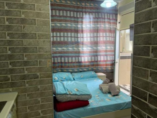Tirane, jepet me qera Kati 2, 33 m² 260 Euro (Rruga 5 Maj)