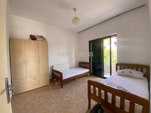 Tirane, jepet me qera Vile 3+1+BLK Kati 2, 160 m² 450 Euro (Tregu Elektrik)