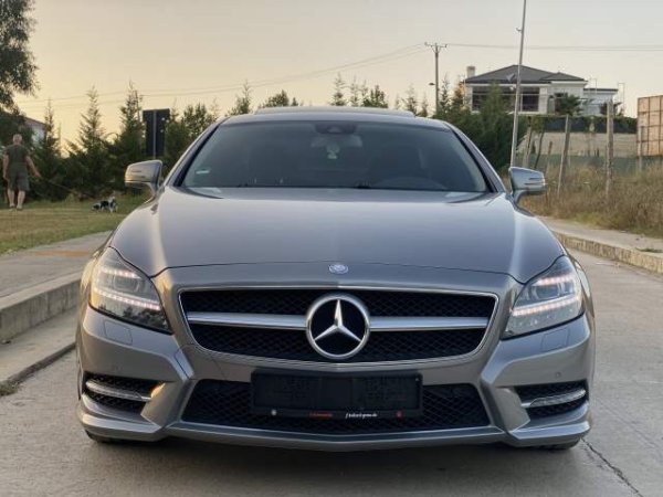 Tirane, shes makine Mercedes-Benz Cls Amg Viti 2012,