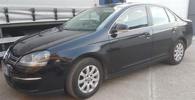 Durres, shes makine Volkswagen Jette Viti 2008, 4.700 Euro