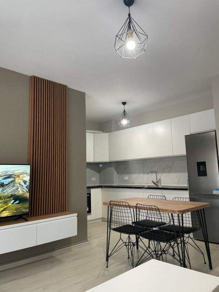 Tirane, jepet me qera apartament 1+1+BLK Kati 5, 50.000 Leke