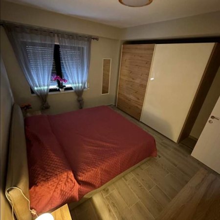 Tirane, jepet me qera apartament 1+1+BLK Kati 4, 65 m² 580 Euro (Kodra e Diellit)