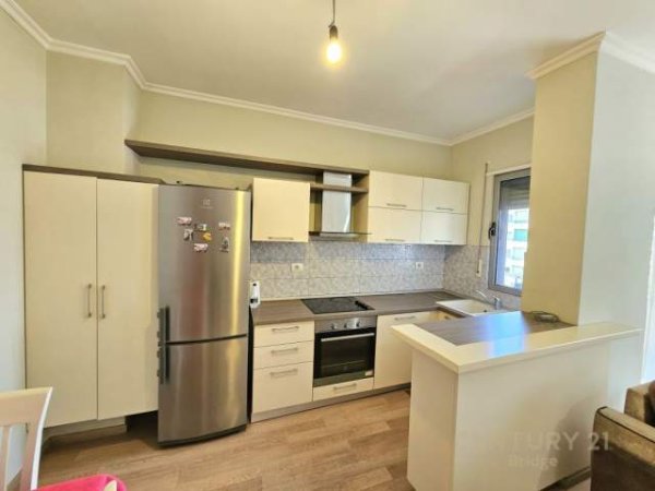 Tirane, jepet me qera apartament 2+1+BLK Kati 5, 100 m² 450 Euro (Fabrika e Miell Tirana)