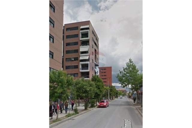 Tirane, shitet apartament 2+1+BLK Kati 3, 104 m² 117.000 Euro (3 Deshmoret)