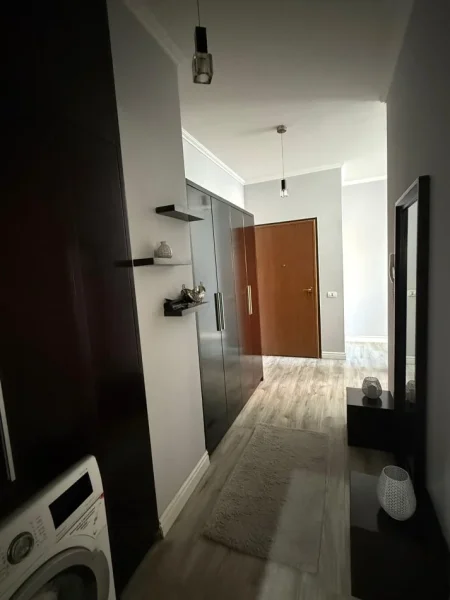 Tirane, jepet me qera apartament 1+1 , 63 m² 170.000 € (Delijorgji)