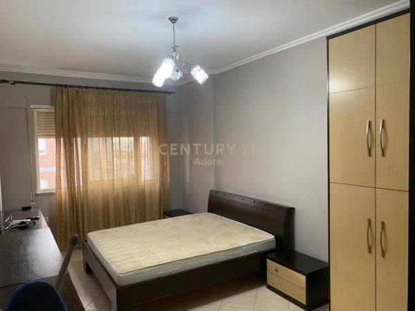 Tirane, jepet me qera apartament 1+1+Ballkon Kati 9, 78 m² 500 € (don bosco)