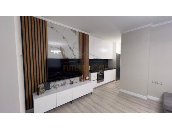 Tirane, jepet me qera apartament 1+1+Ballkon Kati 4, 75 m² 900 € (RRUGA KOSOVAREVE)