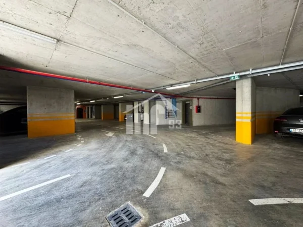 Tirane, jepet me qera apartament 2+1 Kati 0, 119 m² (“GREEN VALLEY” REZIDENCE, PËRBALLË LIQENIT ARTIFICIAL)