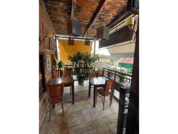 Tirane, jepet me qera bar-resorant Kati 0, 320 m² 2.300 € (Shkoze)
