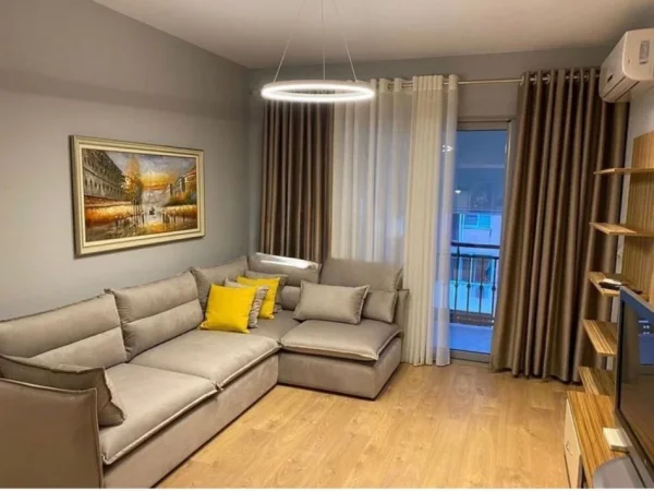 Tirane, shitet apartament 2+1 Kati 10, 90 m² 195.000 € (KOMUNA PARISIT)