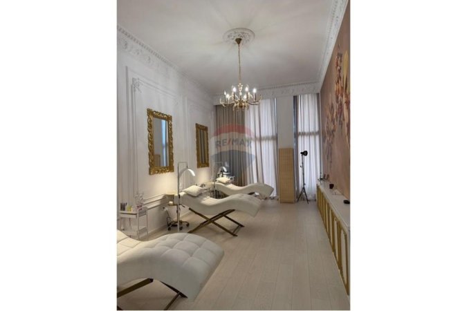 Tirane, shitet ambjent biznesi , 79 m² (Rruga e Kavajës, Tiranë(ID: 530261038-4744)