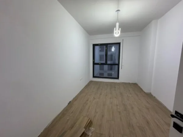 Tirane, jepet me qera apartament 2+1 Kati 3, 108 m² 