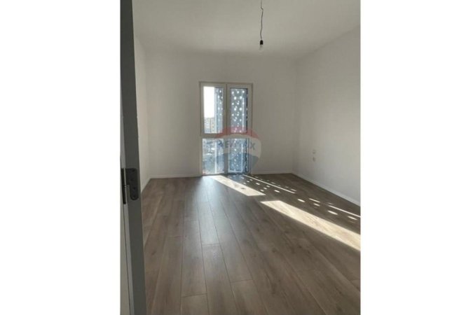 Tirane, shitet apartament 1+1 Kati 8, 83 m² 180.000 € (Rruga 5 Maji, Tiranë(ID: 530571005-43)