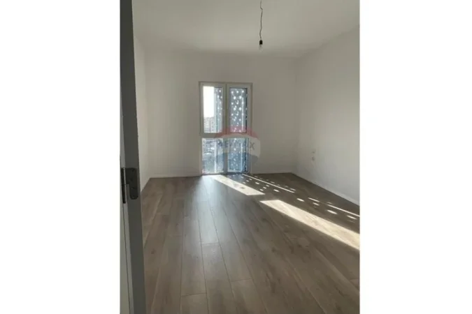 Tirane, shitet apartament 1+1 Kati 8, 83 m² 180.000 € (Rruga 5 Maji, Tiranë(ID: 530571005-43)