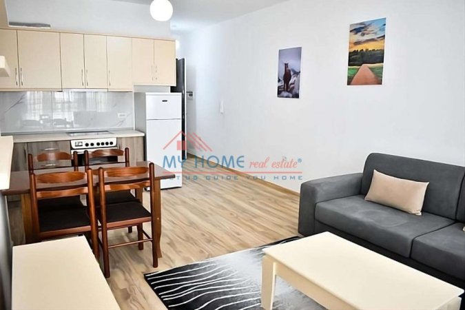 Tirane, jepet me qera apartament 1+1+Ballkon Kati 5, 69 m² 520 € (Rruga Dritan Hoxha)