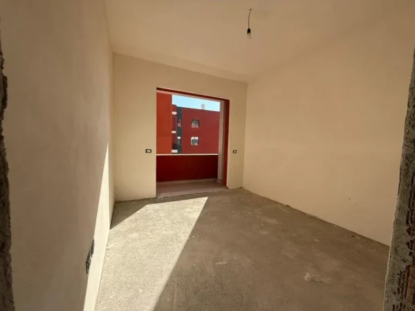 Tirane, shitet apartament 2+1 Kati 7, 98 m² 161.500 € (Oxhaku)