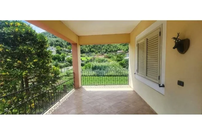 Tirane, shitet Vile 4+1 , 500 m² 170.000 € (Pezë Helmës, Tiranë(ID: 530171090-1486)