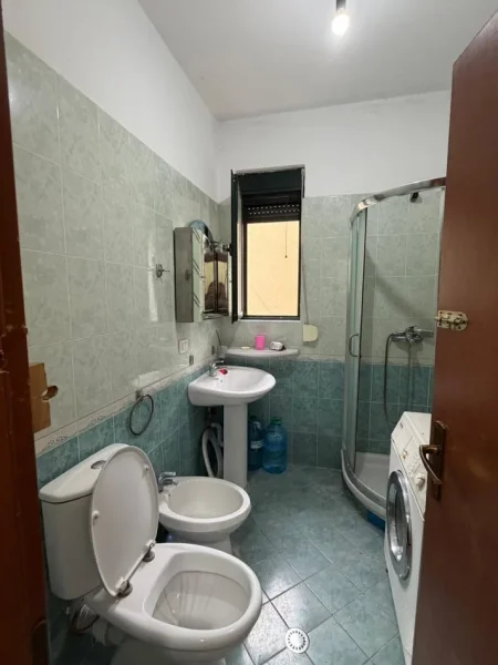 jepet me qera apartament 2+1, 40 000 aLL