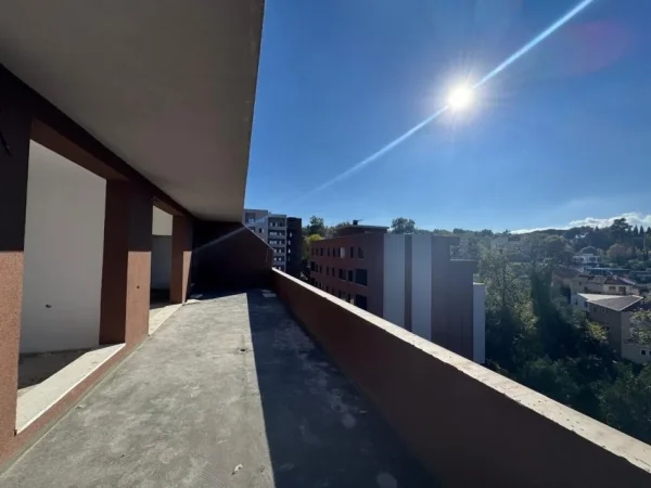 Tirane, shitet apartament 2+1 Kati 6, 144 m² 211.800 € (RRUGA ELBASANIT)