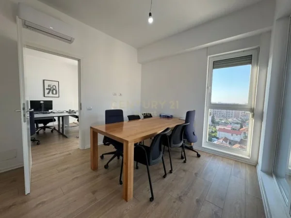 Tirane, jepet me qera zyre Kati 9, 80 m² 650 € (Siri 2)