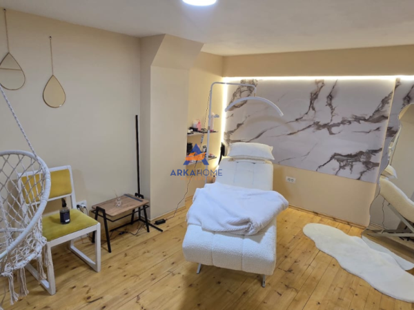 Tirane, shitet ambjent biznesi Kati 0, 25 m² 40.000 € 