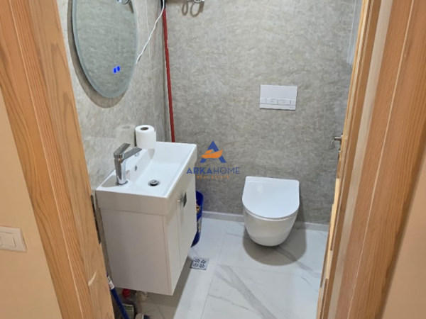 Tirane, shitet ambjent biznesi Kati 0, 25 m² 40.000 € 