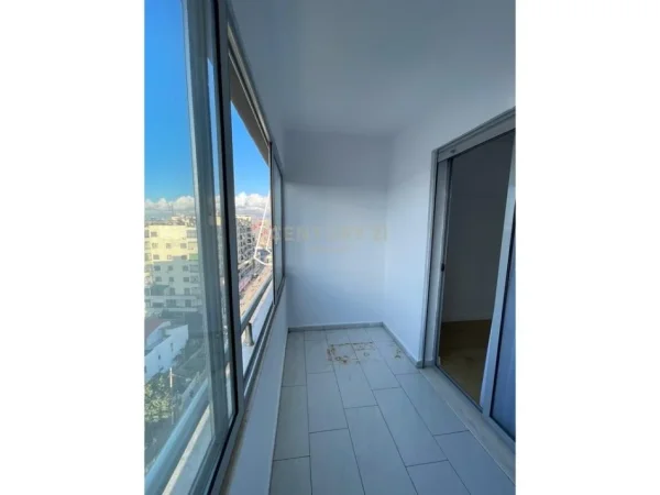 Tirane, shitet apartament 2+1 Kati 8, 98 m² 153.000 € (Astir)
