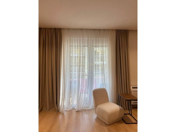 Tirane, jepet me qera apartament 1+1+Aneks+Ballkon Kati 2, 114 m² 800 € (Liqeni i thate)