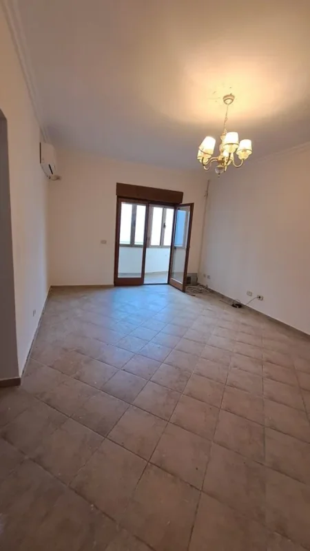 Tirane, jepet me qera Kati 2, 130 m² 700 € (TEK NENTKATESHI)