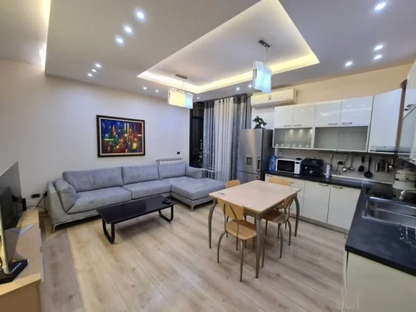 Tirane, jepet me qera apartament 2+1+Aneks+Ballkon Kati 4, 85 m² 1.200 € 
