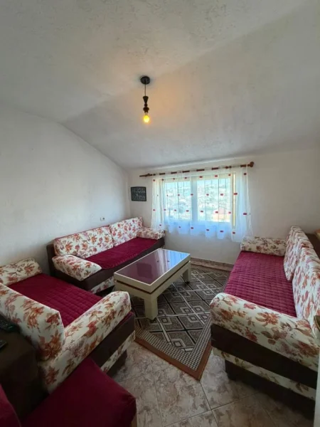 Tirane, jepet me qera apartament 3+1 Kati 6, 115 m² 500 € (DON BOSKO)