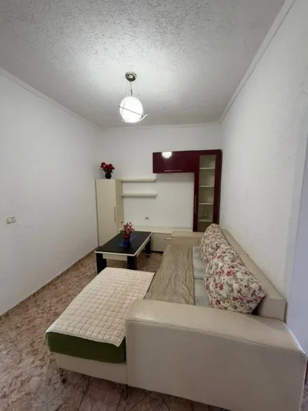 Tirane, jepet me qera apartament 3+1 Kati 6, 115 m² 500 € (DON BOSKO)