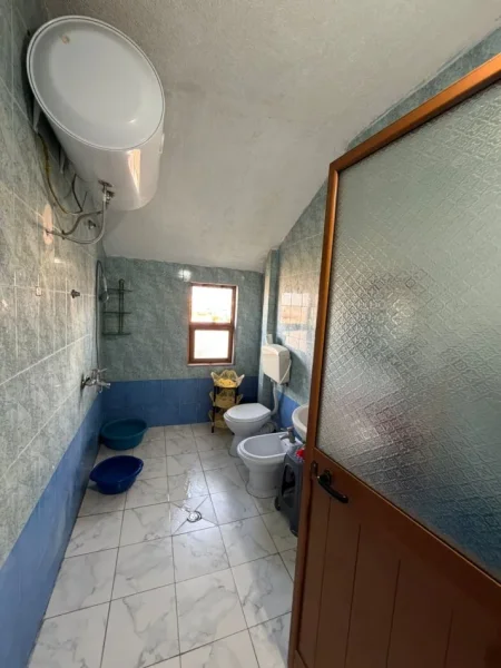 Tirane, jepet me qera apartament 3+1 Kati 6, 115 m² 500 € (DON BOSKO)