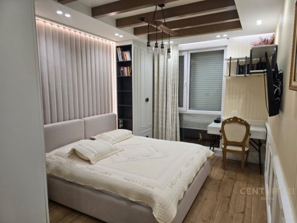 Tirane, jepet me qera apartament 2+1+Ballkon Kati 9, 91 m² 750 € (Don Bosko)