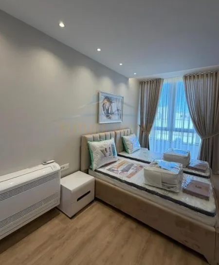 Tirane, jepet me qera apartament 2+1 Kati 10, 110 m² 1.300 € (rruga e barrikadave)