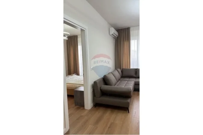 Tirane, jepet me qera apartament 1+1 , 
