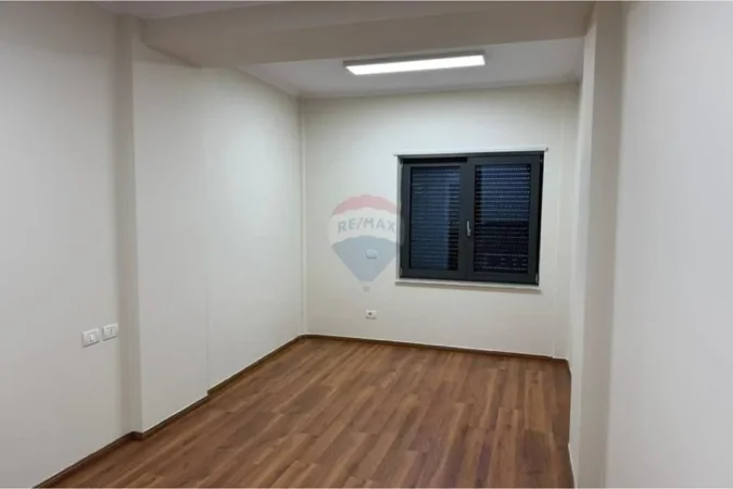 Tirane, shitet apartament 3+1 Kati 9, 146 m² 395.000 € (Sheshi Karl Topia, Tiranë(ID: 530261046-452)