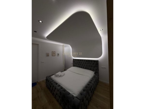 Tirane, jepet me qera apartament 1+1 Kati 0, 62 m² 550 € (21 Dhjetori)