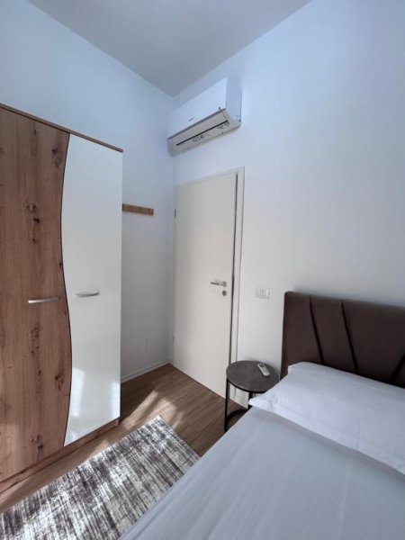 Tirane, shitet apartament 2+1+Ballkon Kati 7, 83 m² 130.000 € (Rruga Pasho Hysa)